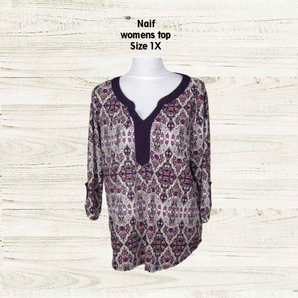 Naif womens top blouse size 1X purple printed ¾ sleeve with roll tab